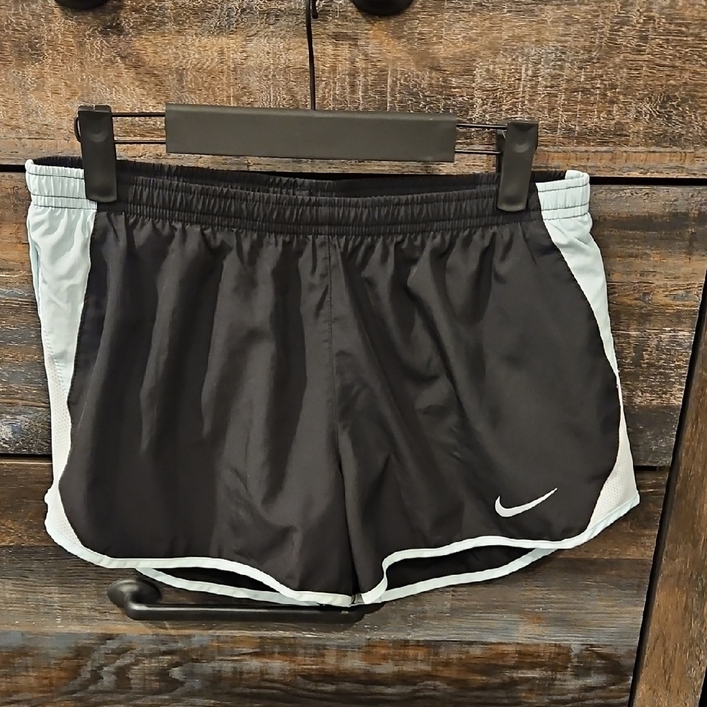 Nike Black and White Athletic Shorts Lightweight Design